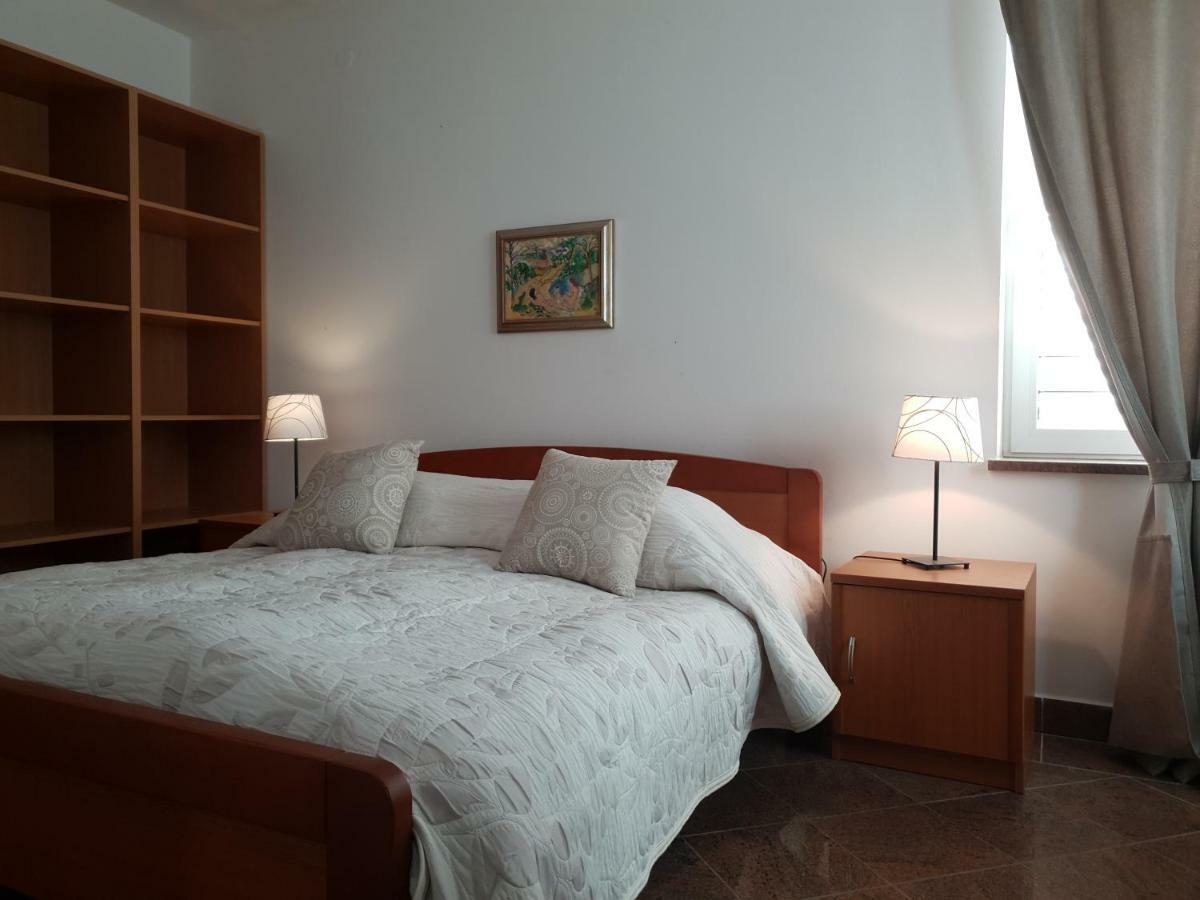 Apartments Villa Antonia Jadranovo Eksteriør billede